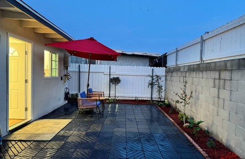 Walnut Valley Apartment | Chic studio with AC/WiFi and Garden in marvelous West Covina