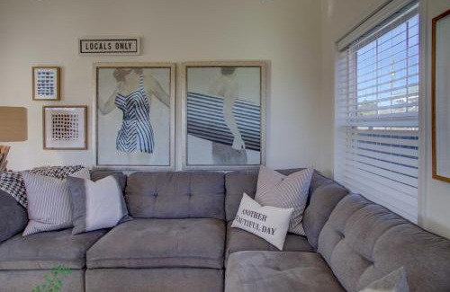 Pacific Beach House | Chic Summer House Cottage Walk to Ocean!