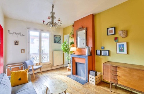 Riquet Stalingrad Apartment | Chic T2, Contemporary, Paris 18, Bright, Wifi.