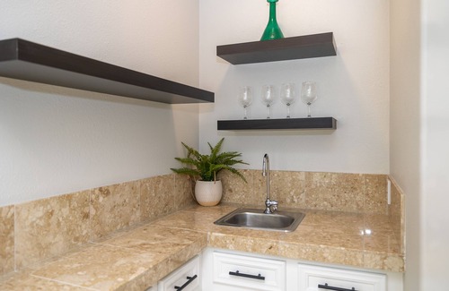 Mission Bend House | Chic Urban Escape: Your Trendy City Haven