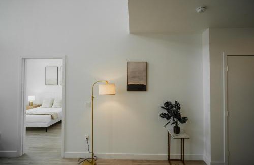 Wilshire Hotel | Chic Urban Retreat in Heart of LA, 2 Bedroom and 1 Loft