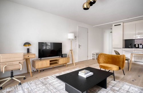 Sihlfeld Apartment | Chic Wiedikon 2 Room w/Storage & W/D, 3 min to Market, by Blueground
