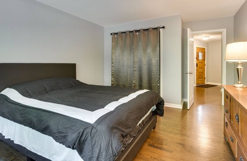 Norwood Park West Condo | Chicago Condo < Half-Mi to Ascension Resurrection!