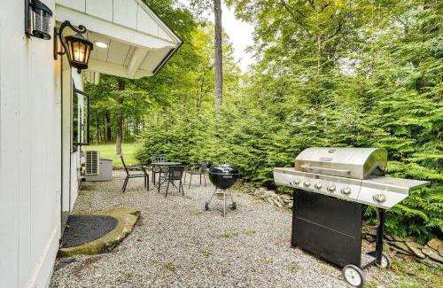 Redding Ridge House | Chickens On-Site Cottage, 2 Mi to Saugatuck Falls