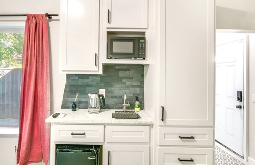 Chico Apartment | Chico Studio Near Cal State & Downtown