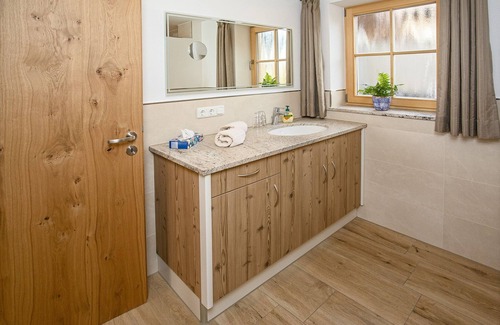 Bernau am Chiemsee Apartment | Chiemsee time of house 5