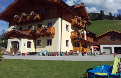 Forstau Apartment | Children's apartment at the organic farm ENZIAN