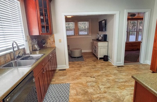 West Jefferson Cabin | Chilly Evenings, Warm Fires @ Walnut Hill- High Country Hospitality