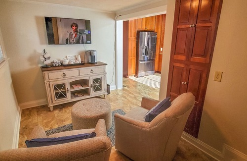 West Jefferson Cabin | Chilly Evenings, Warm Fires @ Walnut Hill- High Country Hospitality