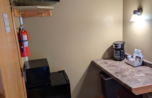 Hayward Apartment | Chip-Wa Lodging Room 4