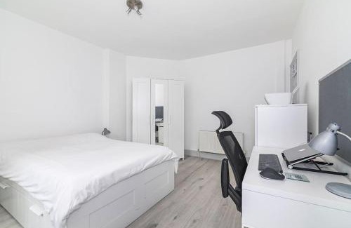 Turnham Green Apartment | Chiswick London Apartment
