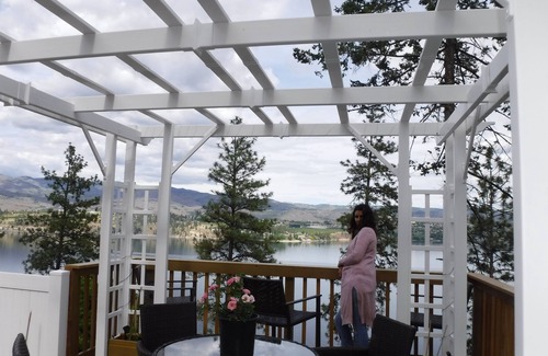 Chelan House | Choose these views and a great house!