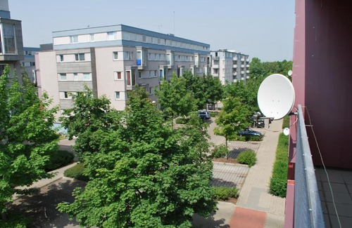 Letnany Apartment | Chotěšovská Apartment with Parking Place