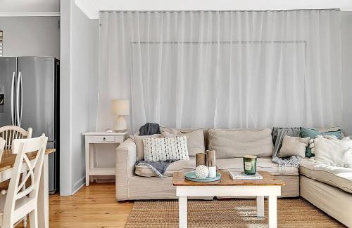 Christies Beach House | Christies Grove - Seaside Bliss near McLaren Vale