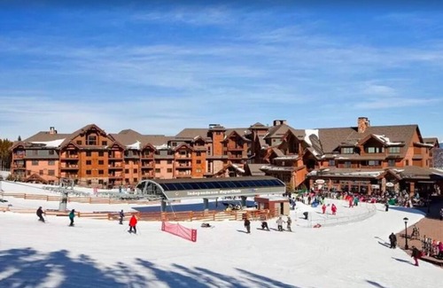 Breckenridge Apartment | Christmas at Grand Lodge on Peak 7- 2BR- 2B Dec 21 -28,2024