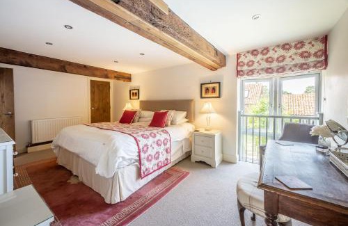 Snettisham House | Christmas Barn