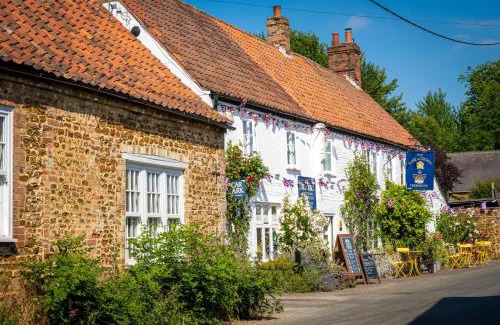 Snettisham House | Christmas Barn