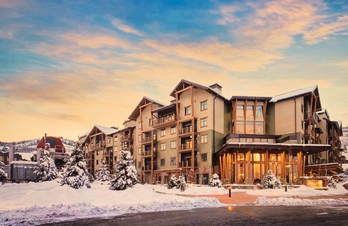 Park City Resort | Christmas & New Year Ski In/Ski Out - Beautiful 2 bedroom resort condo-Sleep 8!