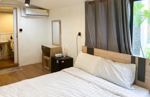 Bang Phlat Apartment | Chubbi 5 Room1