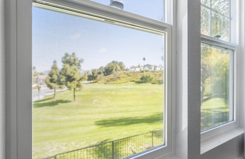 Eastlake Greens House | CHULA VISTA EASTLAKE BEAUTIFUL ELEGANT COZY UNIQUE TOWNHOME 2 BED