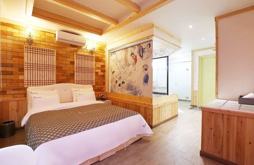 Chungju Hotel | Chungju Hue Drive-in
