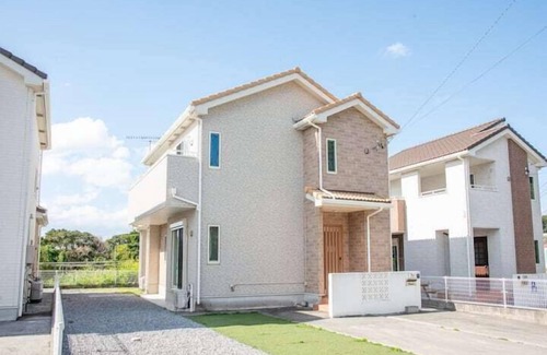 Urasaki House | Chura Palace C