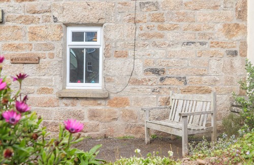 Lower Boscaswell Cottage | CHY LOWENA, family friendly, character holiday cottage in Pendeen