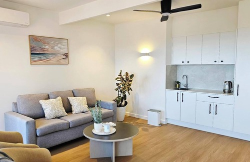 Flaxton Apartment | Cielo Flaxton, Newly Renovated Luxury Apartment with Terrace and Iconic Views