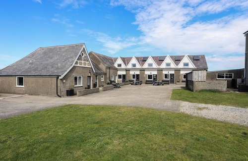 Llanengan Cottage | CILAN - 2 TY'N DON, pet friendly in Abersoch