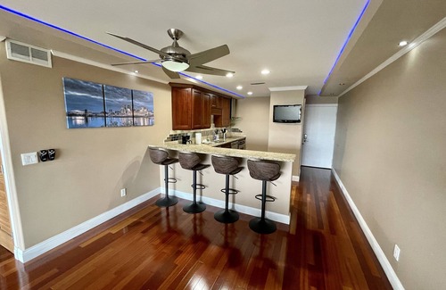 Covington Condo | Cincinnati/Covington Best River View