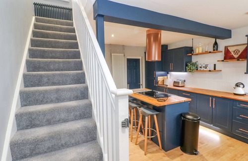 Illogan Cottage | CINDERS LOFT, pet friendly, with a garden in Illogan