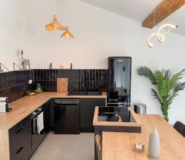 Elne Apartment | Cinema Loft
