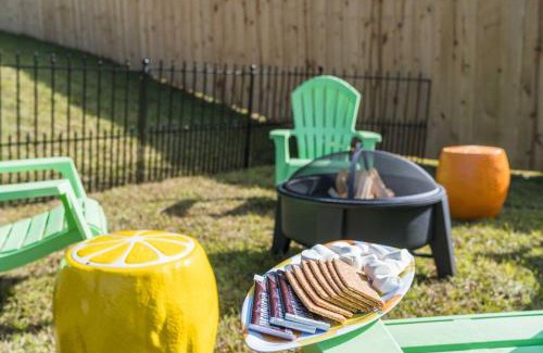Tallahassee House | Citrus Cottage: Comfy - Hwy 10 - Peaceful Retreat