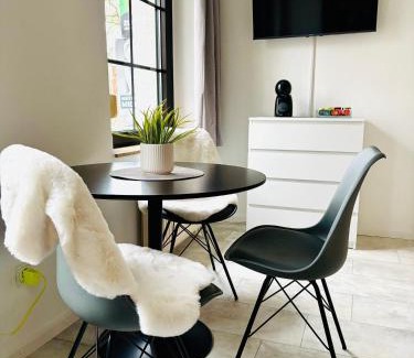 Osnabrueck Apartment | City Apartment Osnabrück - inklusive Parkplatz & WiFi, vollausgestattete Küche mit Geschirrspüler - Perfekt für Urlaub & Business