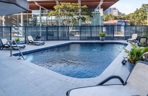 Brisbane Central Business District Apartment | City Convenience & Comfort at The Abbey on Roma