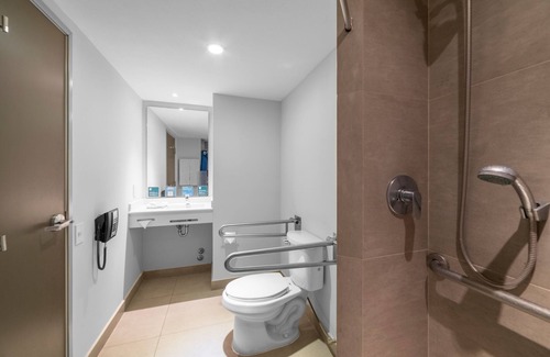 Merida Municipality Hotel | City Express Junior by Marriott Merida Altabrisa