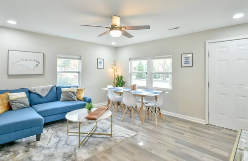 Greensboro House | City & Modern / Fire Pit / Grill / Huge Yard