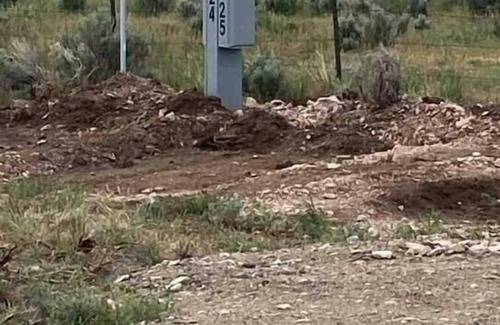 Almo RV Rental | City of Rocks Entrance CAMPSITE
