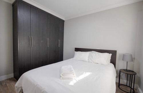 Surrey House | City Rancher