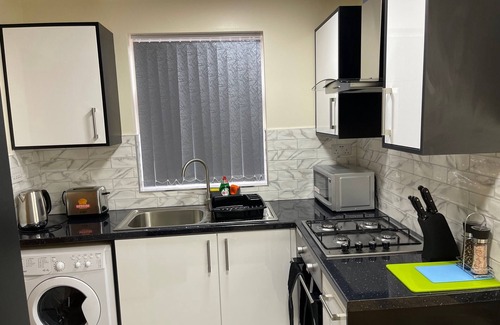 Edgbaston Apartment | City Road Birmingham Studio from Oofy - Studio 6