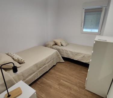 San Fernando Apartment | CITYHOUSE! NUEVO REFORMADO CONFORT WIFI TV65 AC FULL Visco