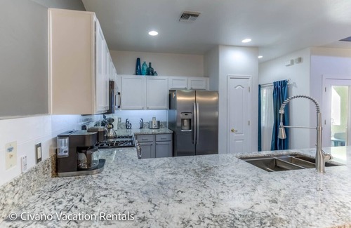 Civano House | CIVANO UPTOWN CONTEMPORARY