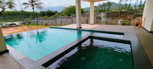 Chikkamagaluru House | CKM- Lake View Mountain View and Pool