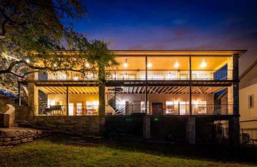 Canyon Lake House | CL 1350 Lakeview Livin Large House