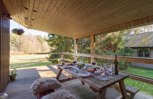 Banchory Cottage | Clachnaben - sleeps 6 guests in 3 bedrooms