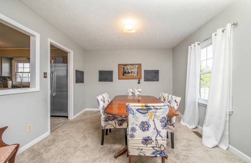 Fayetteville House | Clairborne Inn Summar