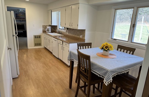 Bellaire House | Clam Lake Access - sleeps 12. Close to Torch Lake. Between Bellaire and Alden