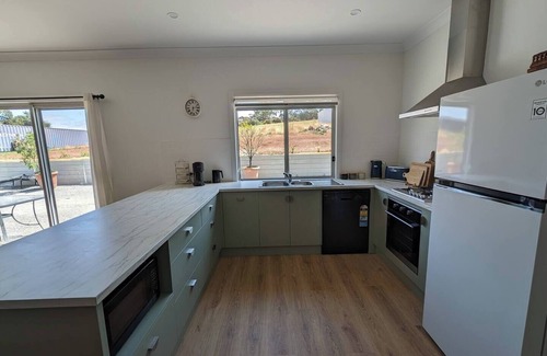 Upper Wakefield House | Clare Valley Escape, New home with pool table and 4 bedrooms on the Riesling Trail