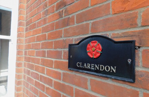 Sheringham House | Clarendon - a house that sleeps 10 guests in 5 bedrooms