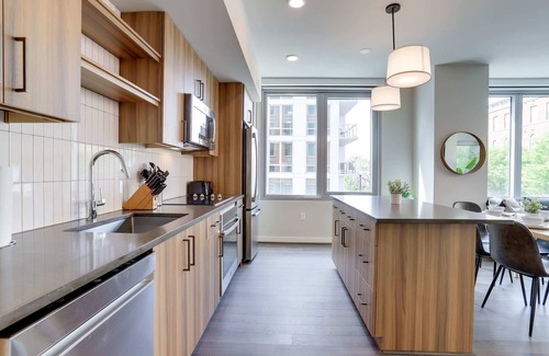 Clarendon Apartment | Clarendon Apt Near Restaurants & Metro